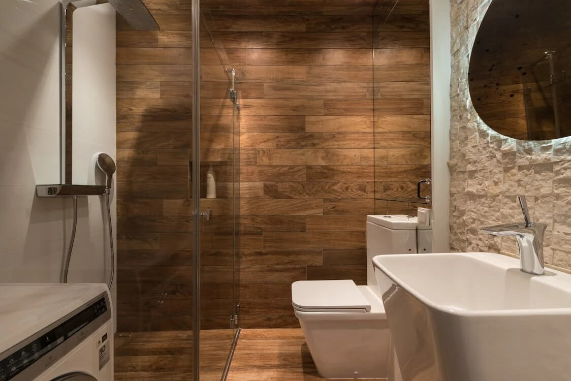 Natuurlijke materialen maken van jouw badkamer een fijne plek